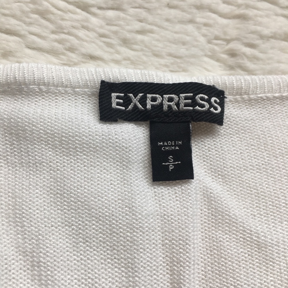Express Top - Picture 4 of 6